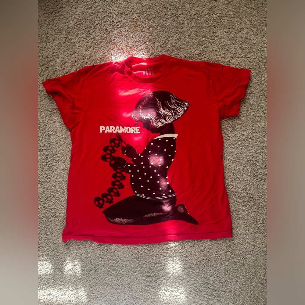 Paramore hot topic tee